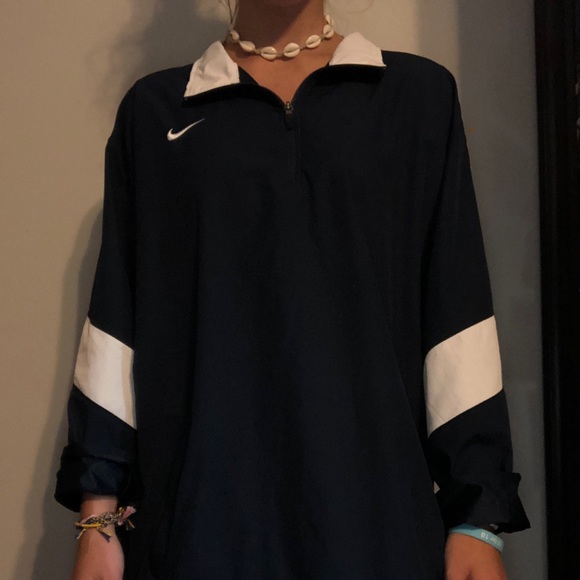 Nike Tops - Nike winbreaker